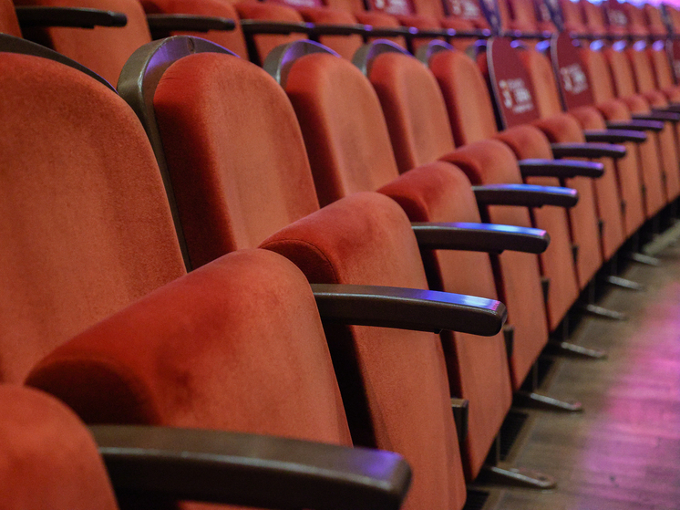 Классический Бальзаминов стал старше в постановке «Современника»