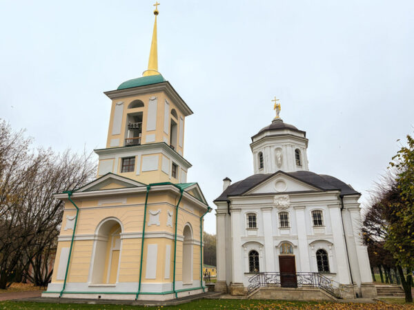 В Москве восстановлена деревянная церковь усадьбы «Кусково»