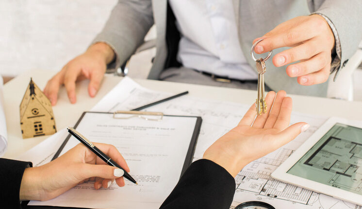 Арендодатели дождались высокого сезона: ставки приближаются к максимальным значениям