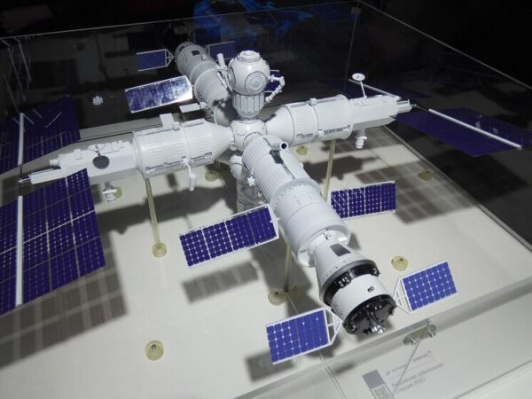 «Если тебя хвалит враг»: американцы «порадовались» полярной орбите РОС