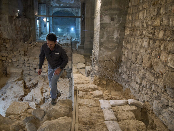 В Иерусалиме археологи обнаружили неповрежденный участок древней стены