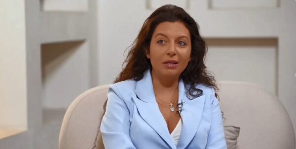 Маргарита Симоньян, которой диагностировали рак, показалась без парика (фото)»>